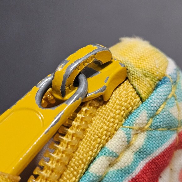 Vera Bradley Provencal Retired Pattern (Fall 2012) Travel Cosmetic Bag - Picture 13 of 13